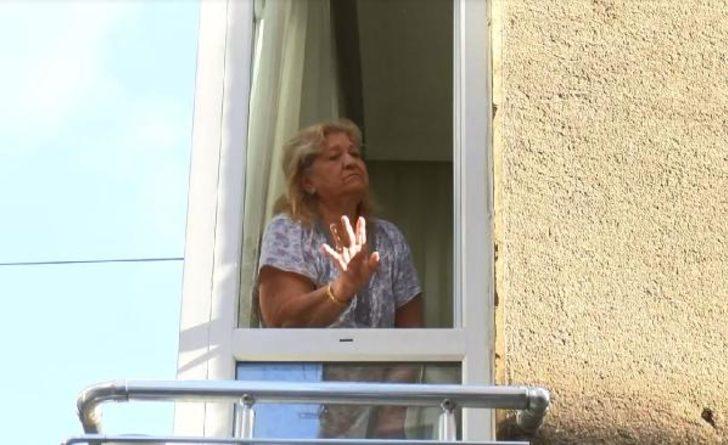 Beyoğlu'nda bıçaklı saldırı dehşeti! Kanlar içinde yere yığıldı G3