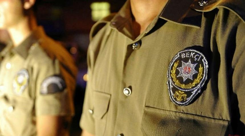 Kuşadası&rsquo;nda torbacılar bek&ccedil;ilere takıldı, 2 kişi g&ouml;zaltına alındı