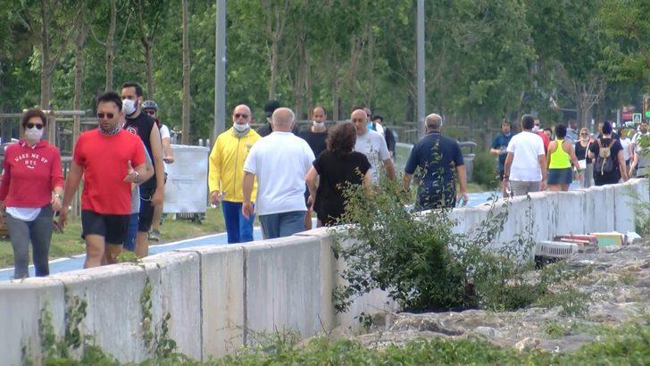 Caddebostan Sahili'nde dikkat çeken kalabalık G2