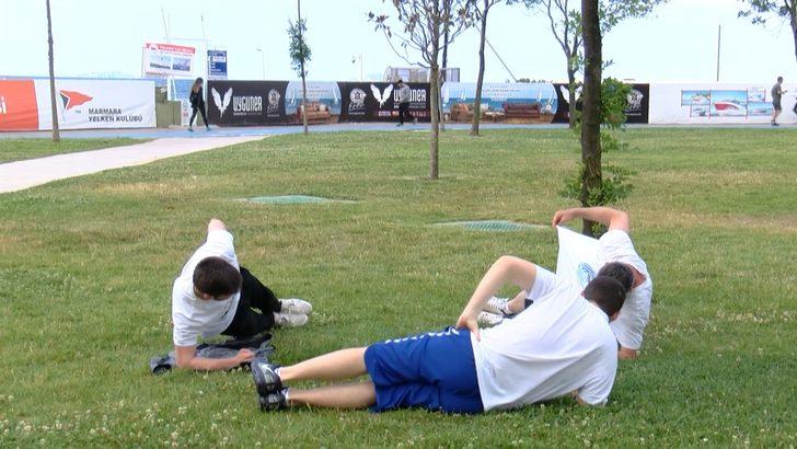 Caddebostan Sahili'nde dikkat çeken kalabalık G5