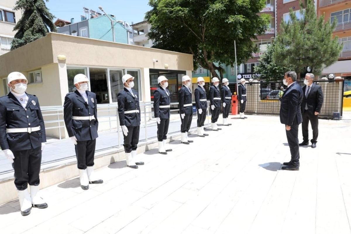 Burdur Valisi veda ziyaretlerine başladı
