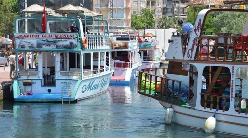 Sinop’ta gezi tekneleri hizmete başladı