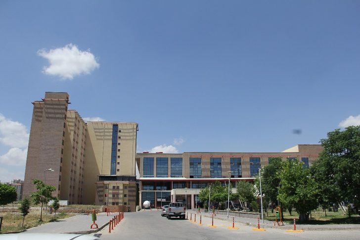 Diyarbakır diken üstünde... Koronavirüs vakaları artmaya devam ediyor G2