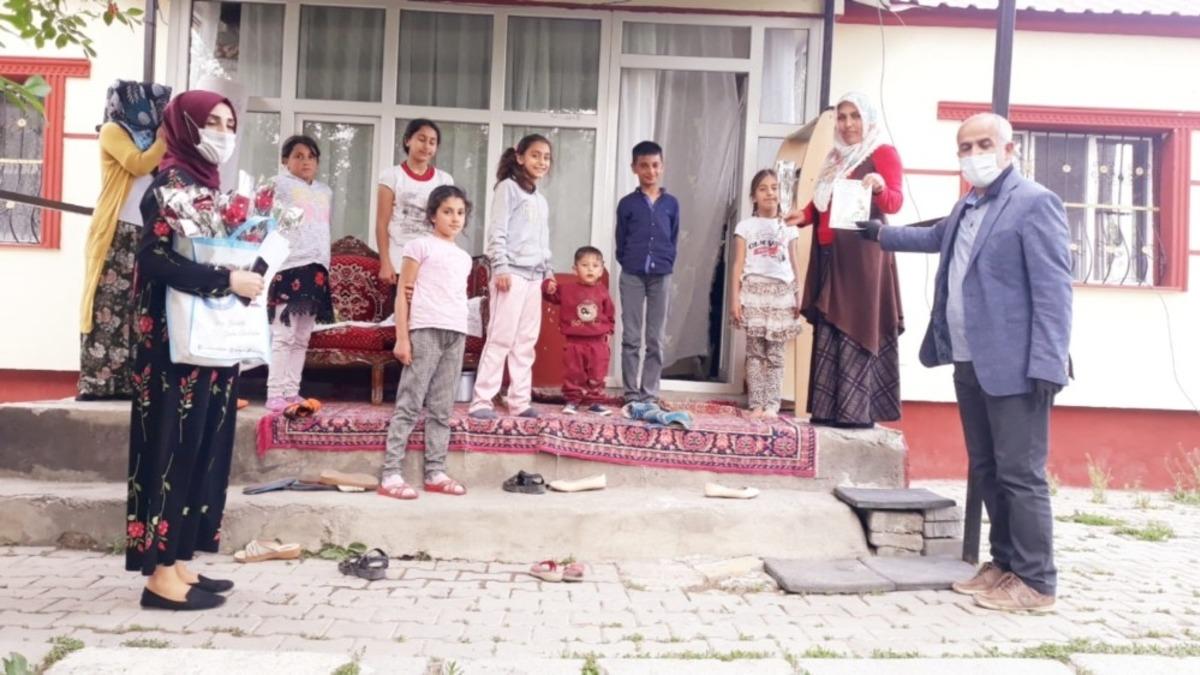 Başkan Ensari kapı kapı dolaşıyor