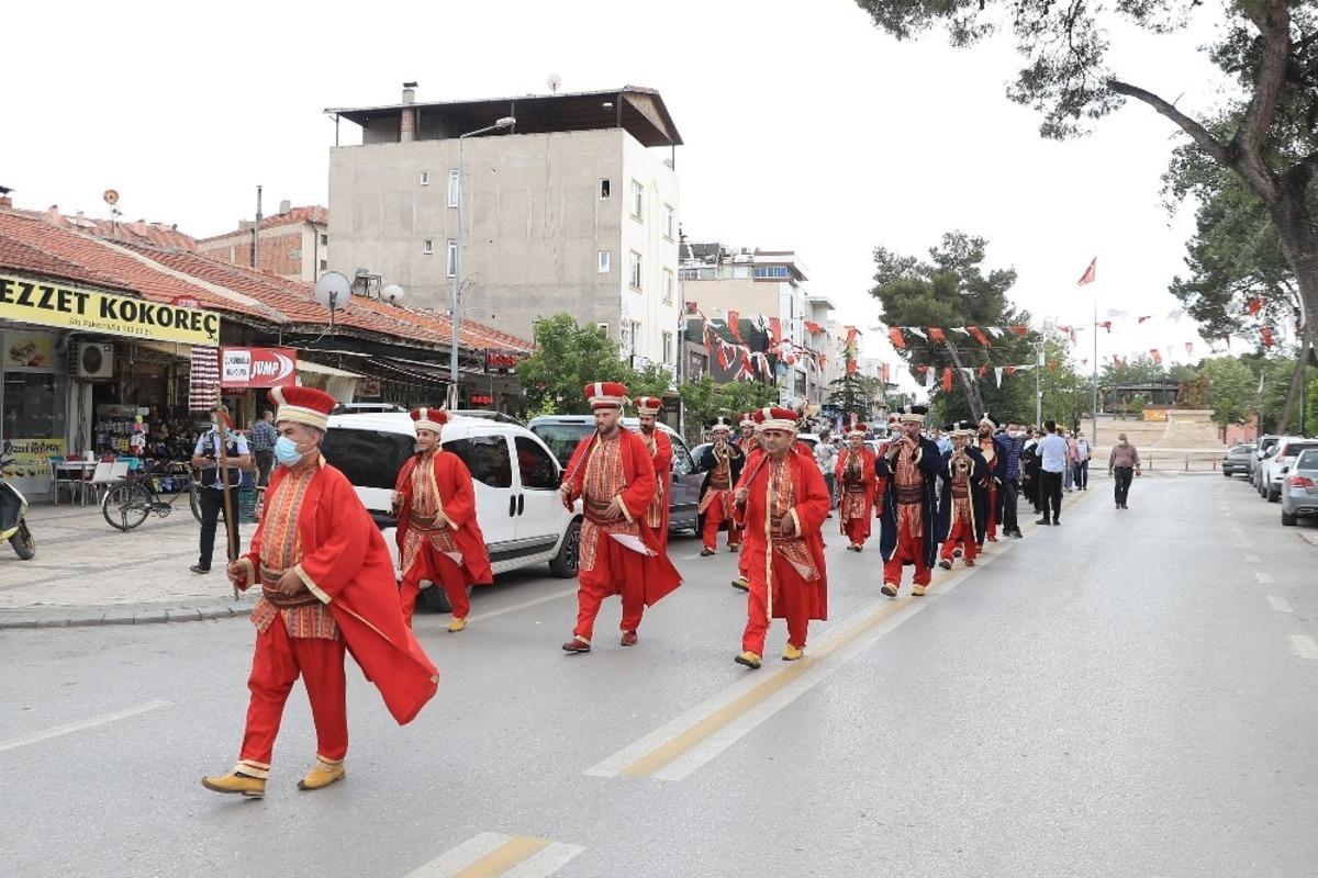 G&ouml;koğlan; "Anadolu&rsquo;da işgale karşı en ateşli miting Denizli&rsquo;de olmuştur"