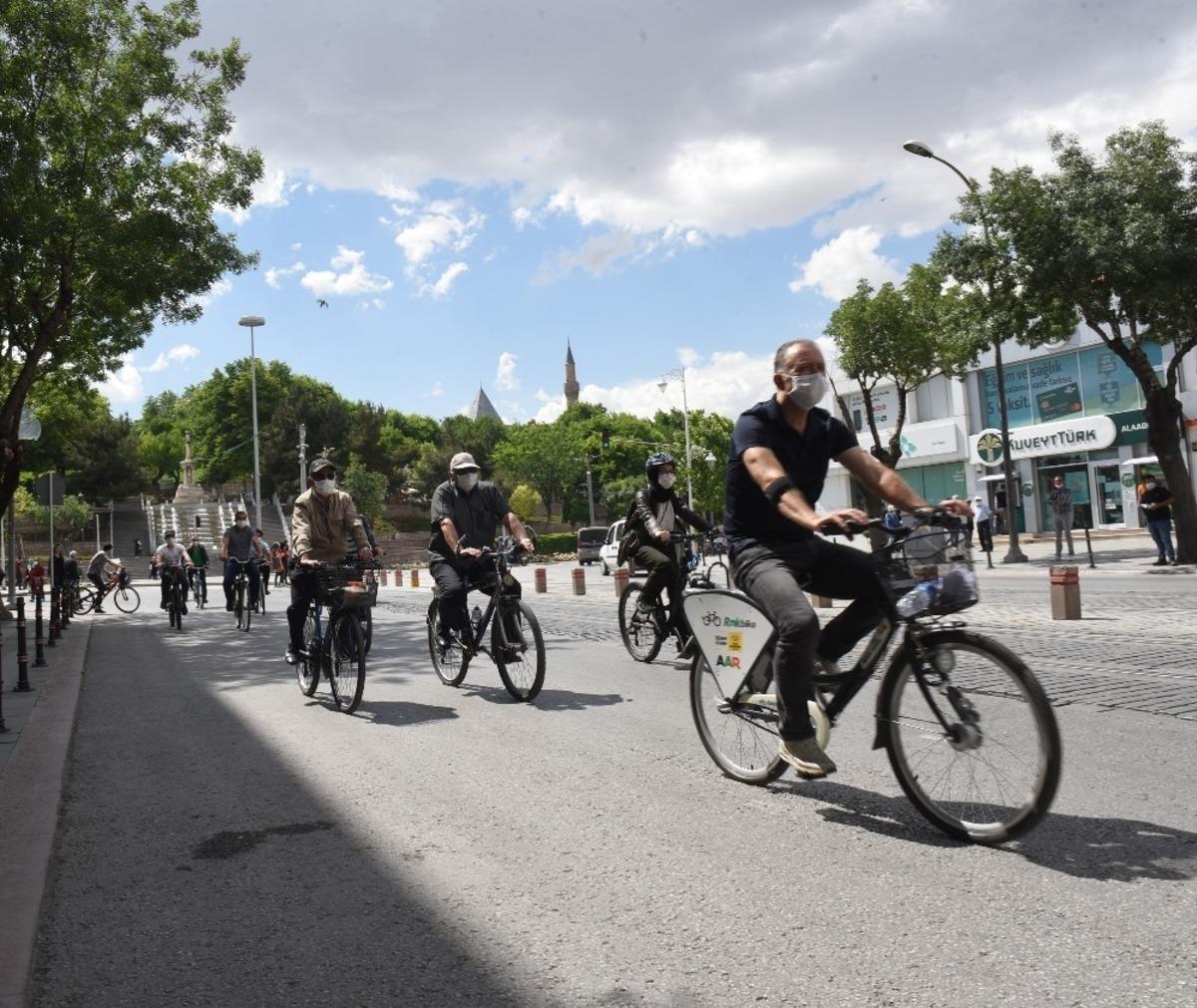 Konya B&uuml;y&uuml;kşehir&rsquo;den bisikletle şehir turu