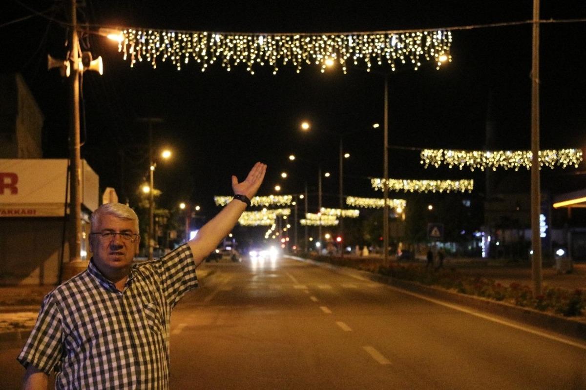 Edirne Caddesi ışıl ışıl oldu