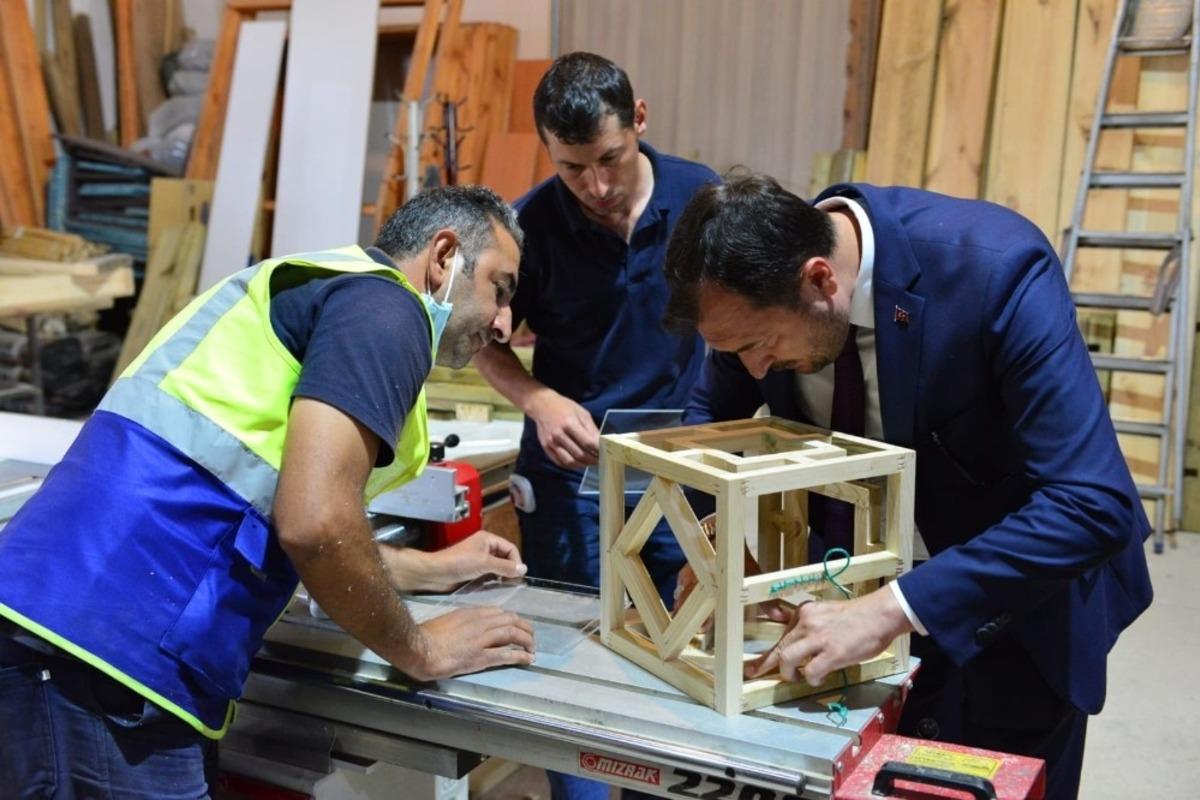 S&uuml;leymanpaşa İskelesinin aksesuarları, belediye b&uuml;nyesinde &uuml;retiliyor