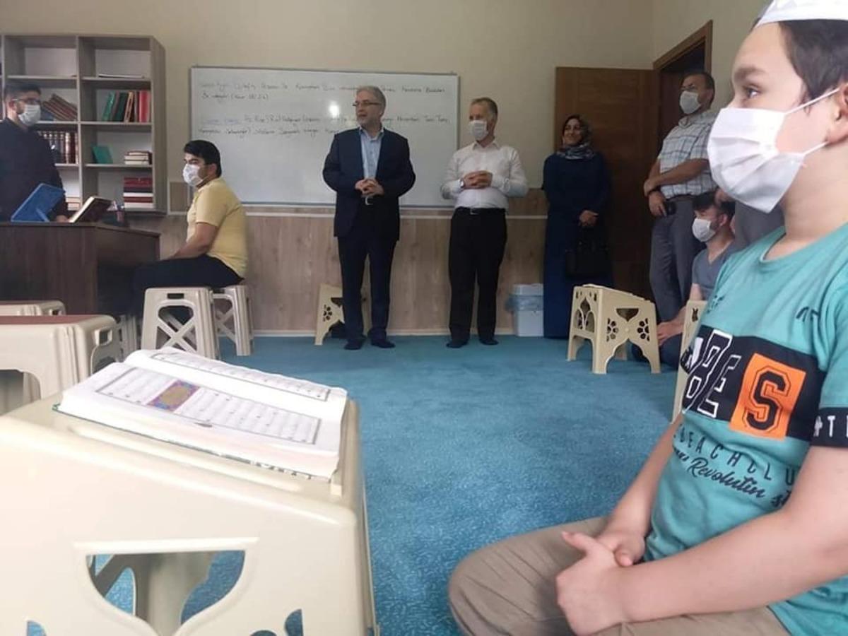 M&uuml;ft&uuml; Can, bağlı kuruluşları ziyaret etti