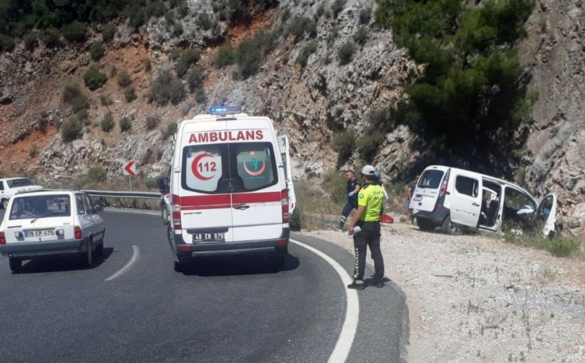 Sakar rampasında kaza: 6 yaralı