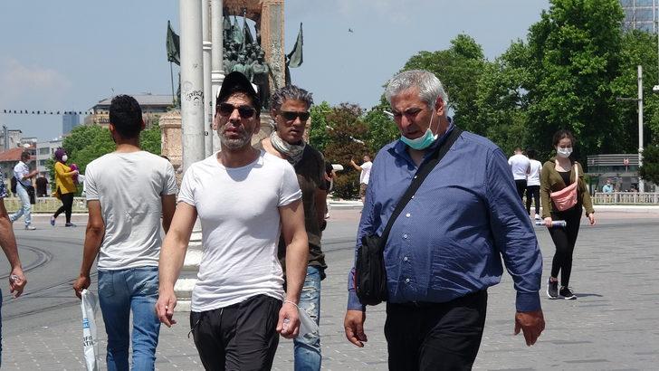 İstiklal Caddesi eskisi gibi! Sosyal mesafe hiçe sayıldı, maskeler unutuldu G2