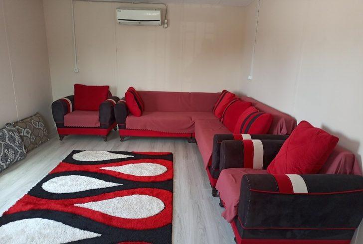 Mehmetçik kimsesiz kadın için ev yaptırdı G2