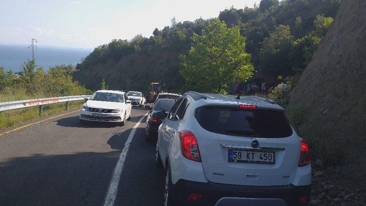 50 metrelik uçurumdan elektrik direği kurtardı G5