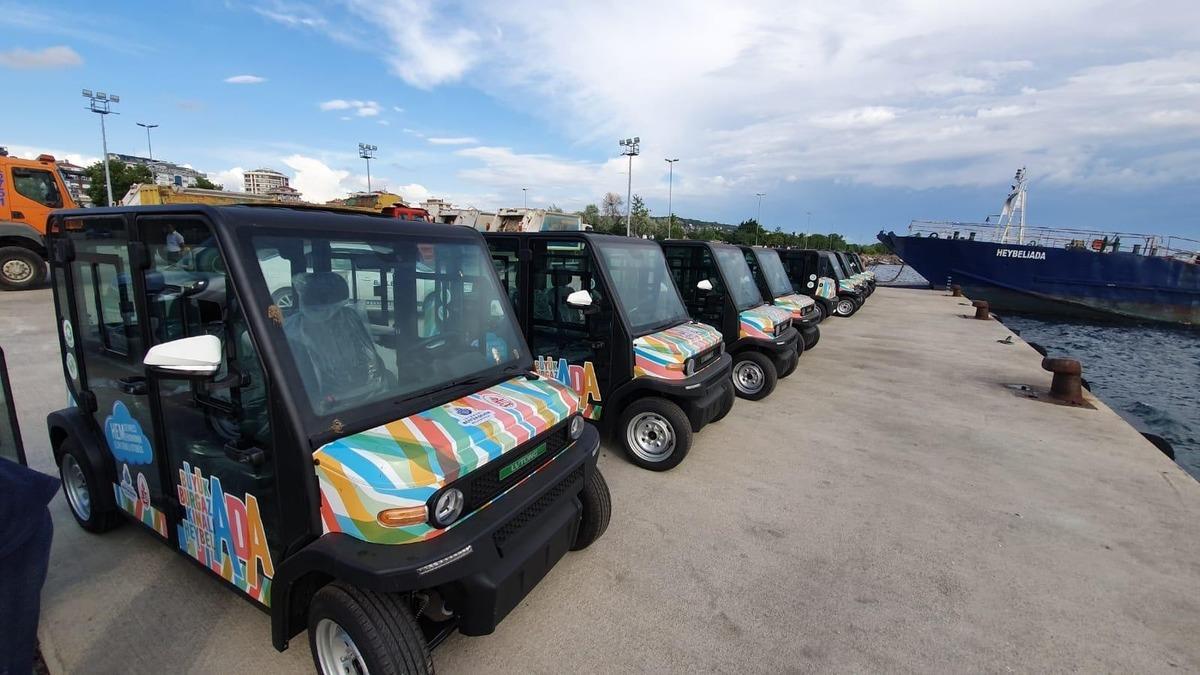 Adalar'da kullanılacak elektrikli ara&ccedil;lar g&ouml;r&uuml;nt&uuml;lendi
