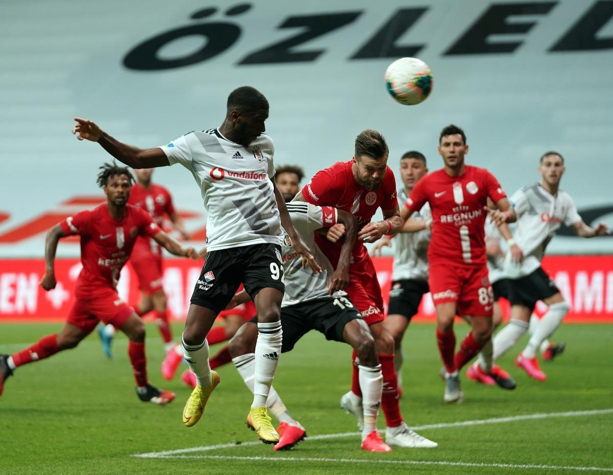 &Ouml;ZET | Beşiktaş 1-2 Antalyaspor ma&ccedil; sonucu
