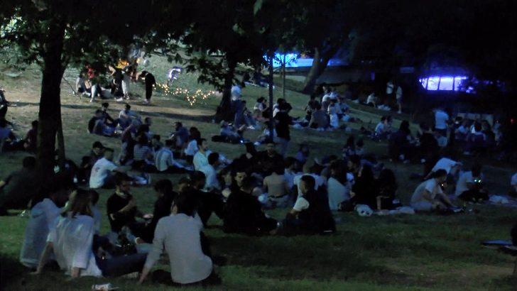İstanbul eski günlerine döndü! Koronavirüs ve sosyal mesafe unutuldu G4