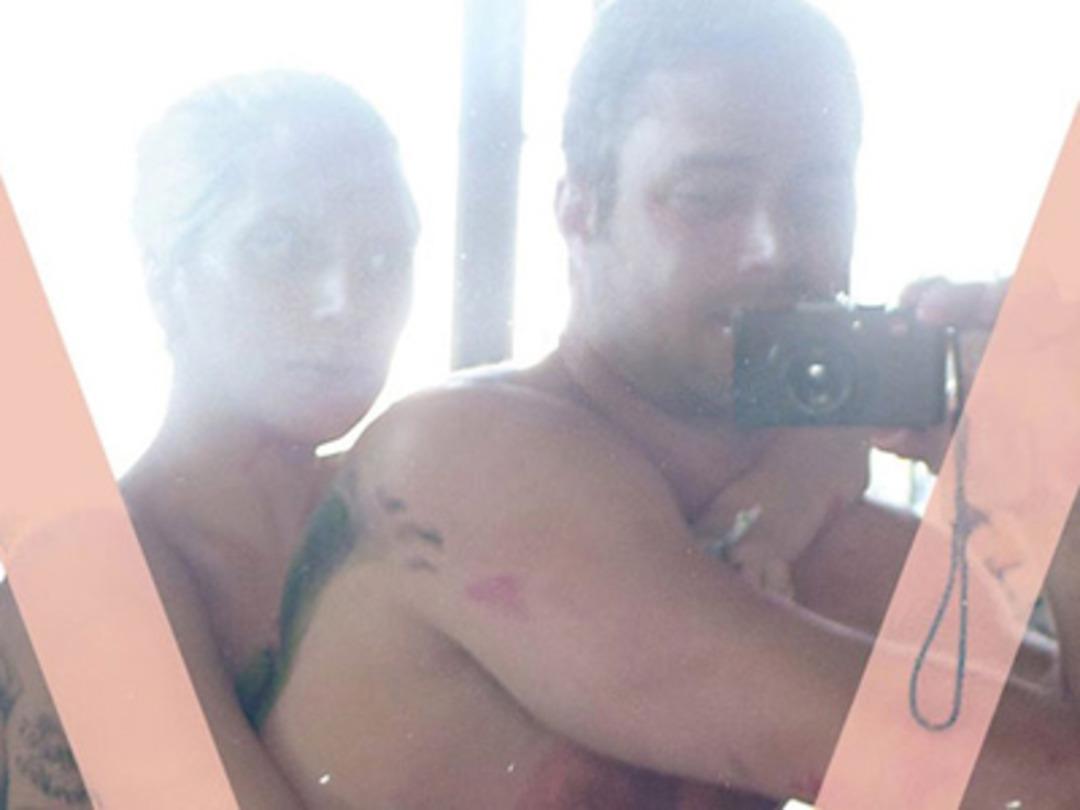 Lady Gaga: 'Bu fotoğrafı &ccedil;ekmeden &ouml;nce seviştik'