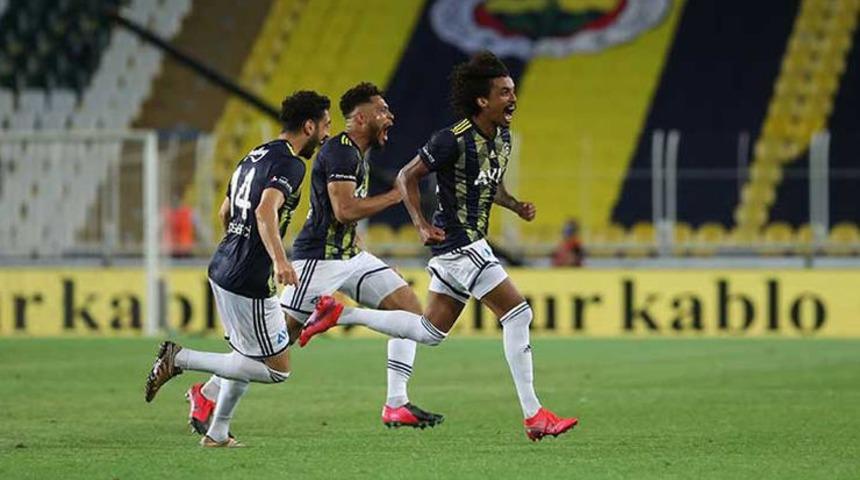 Fenerbahçe'ye galibiyeti getiren Luiz Gustavo: Her sene daha çok çalışıyorum