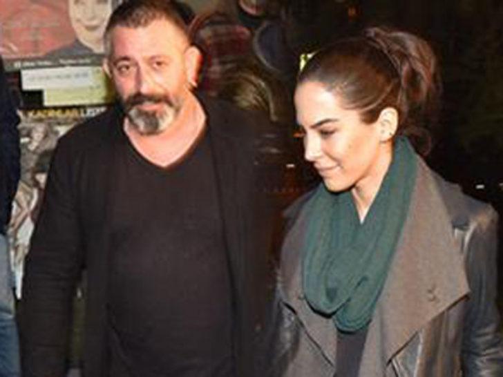 Cem Yılmaz'dan habercilere: 'Sizin niyetiniz belli oldu' G3