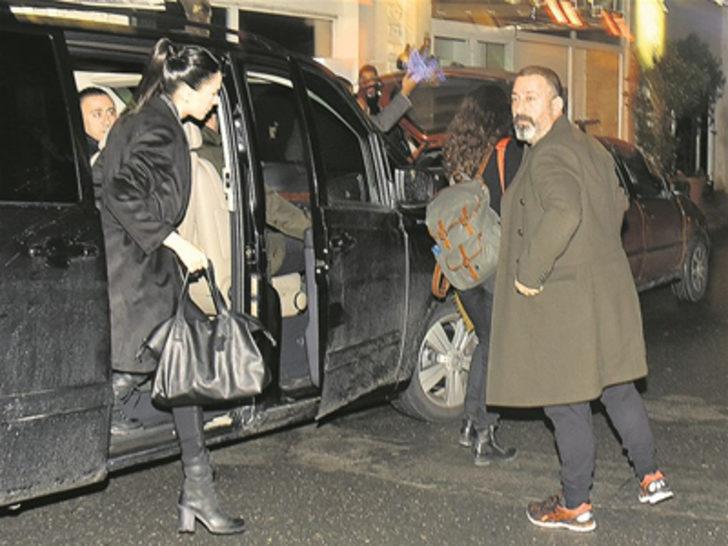 Cem Yılmaz'dan habercilere: 'Sizin niyetiniz belli oldu' G4