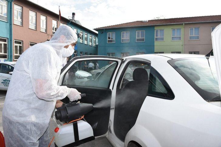 Karatay’da sürücü kursu araçları dezenfekte edildi G3