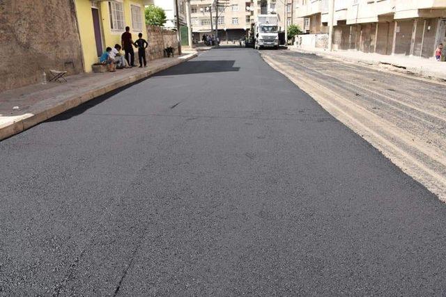 Bağlar’da bir mahalle daha asfalt hizmetine kavuşuyor
