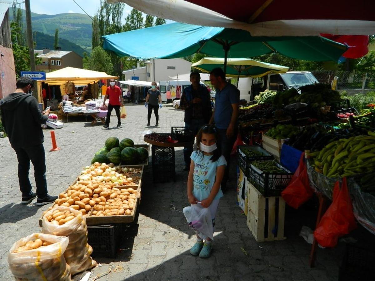 Posof pazarcılara da kapıyı a&ccedil;tı