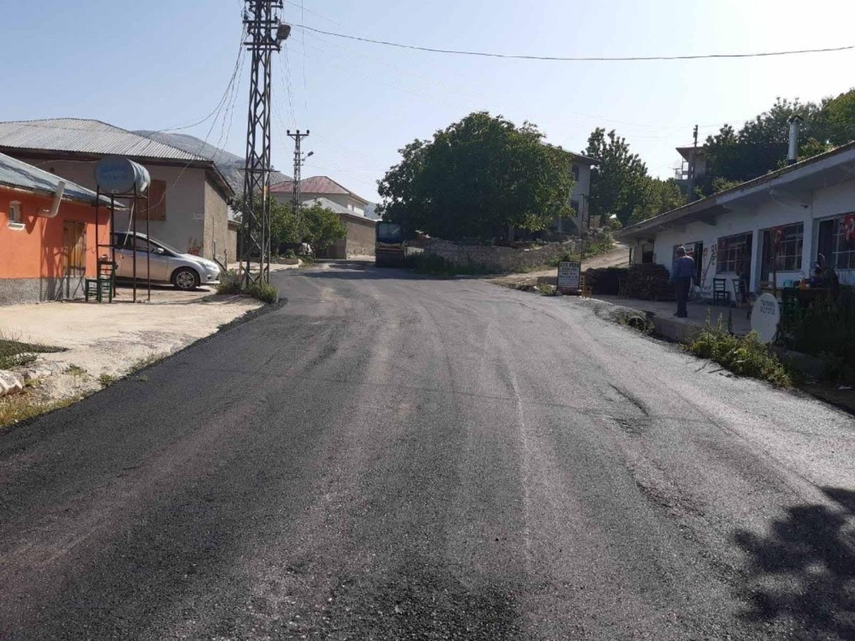 Yayla ve k&ouml;y yolları yenileniyor