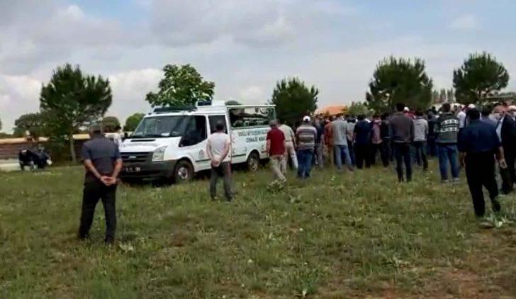Denizli'de katliam! Öldürdüğü eşi ve 2 çocuğuyla yan yana toprağa verildi G3