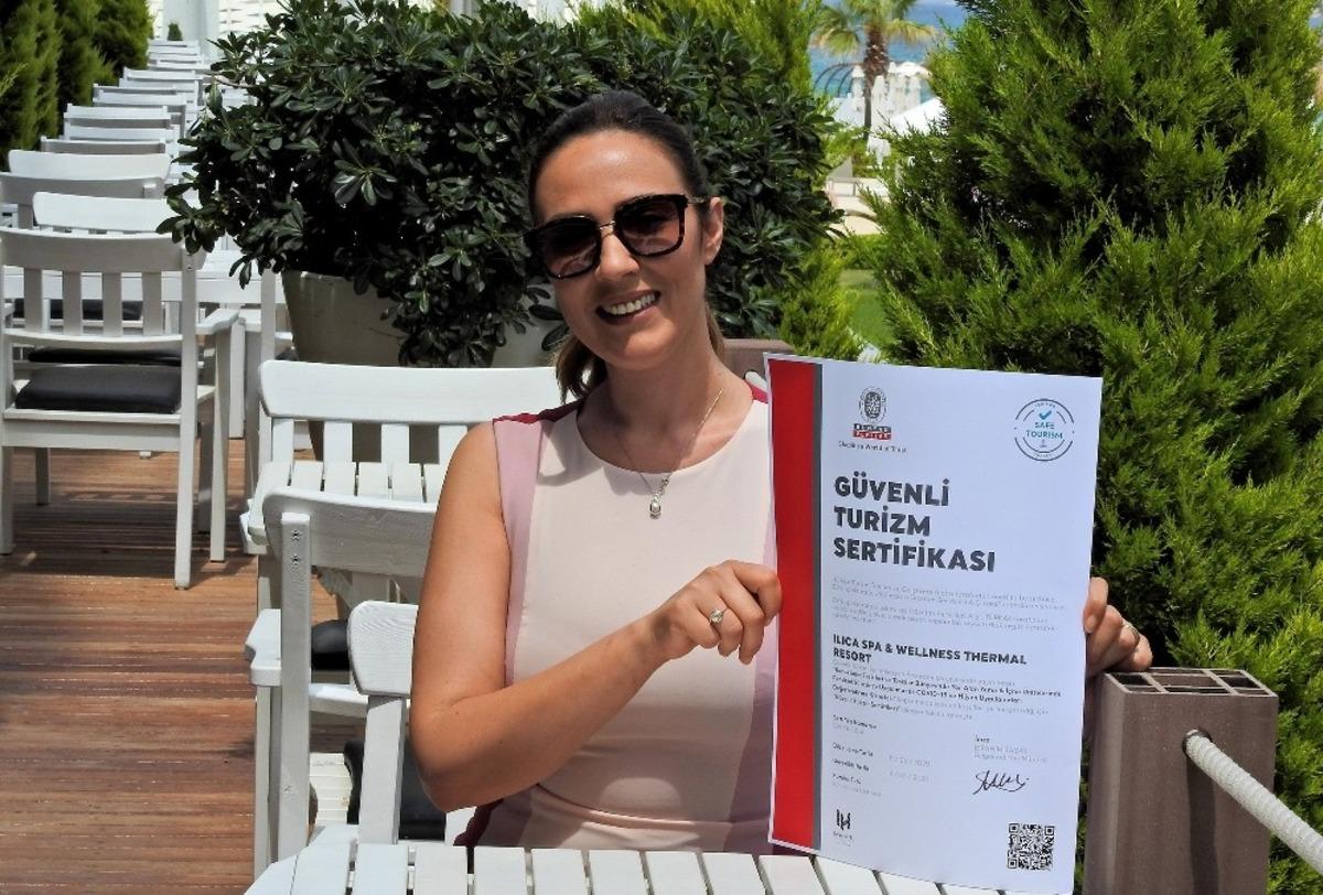 &Ccedil;eşme&rsquo;nin ilk "G&uuml;venli Turizm Sertifikası"