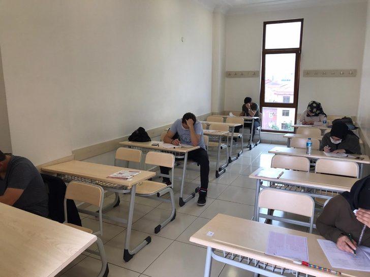 Sancaktepe’de korona önlemli TYT Deneme Sınavı G2