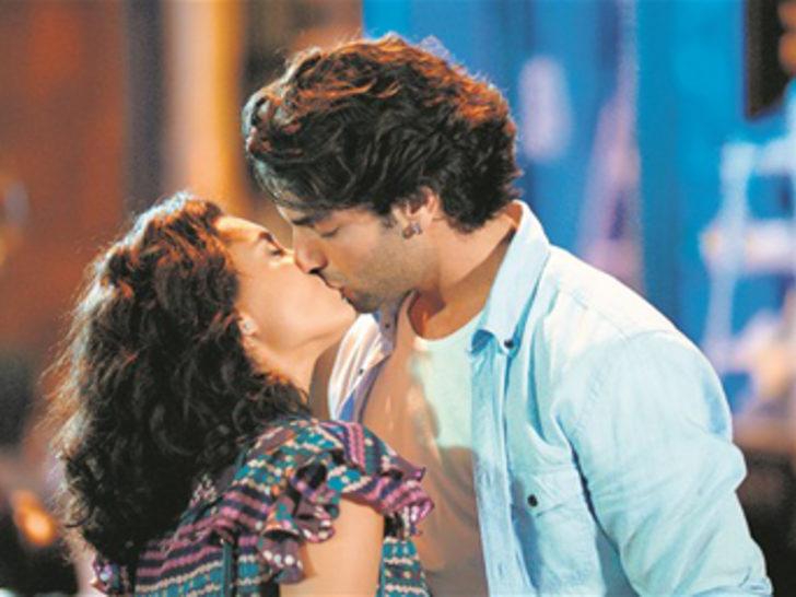 Şükrü Özyıldız'ın ikinci öpücük vakası G1