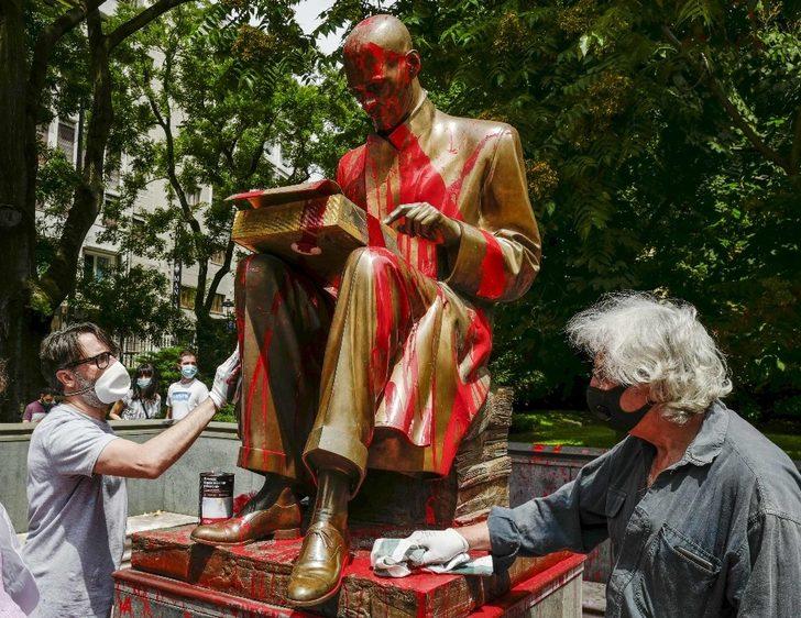 Heykel saldırıları İtalya’ya sıçradı G2