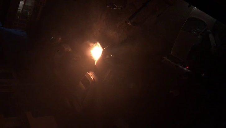 Çalıştırdığı otomobil bir anda alev aldı G2