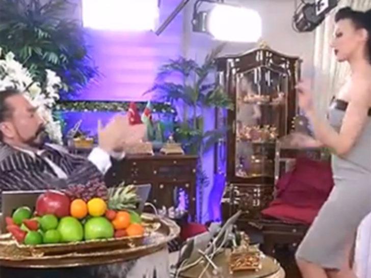 Kedicikten Adnan Hoca'yı kışkırtan seksi dans G1