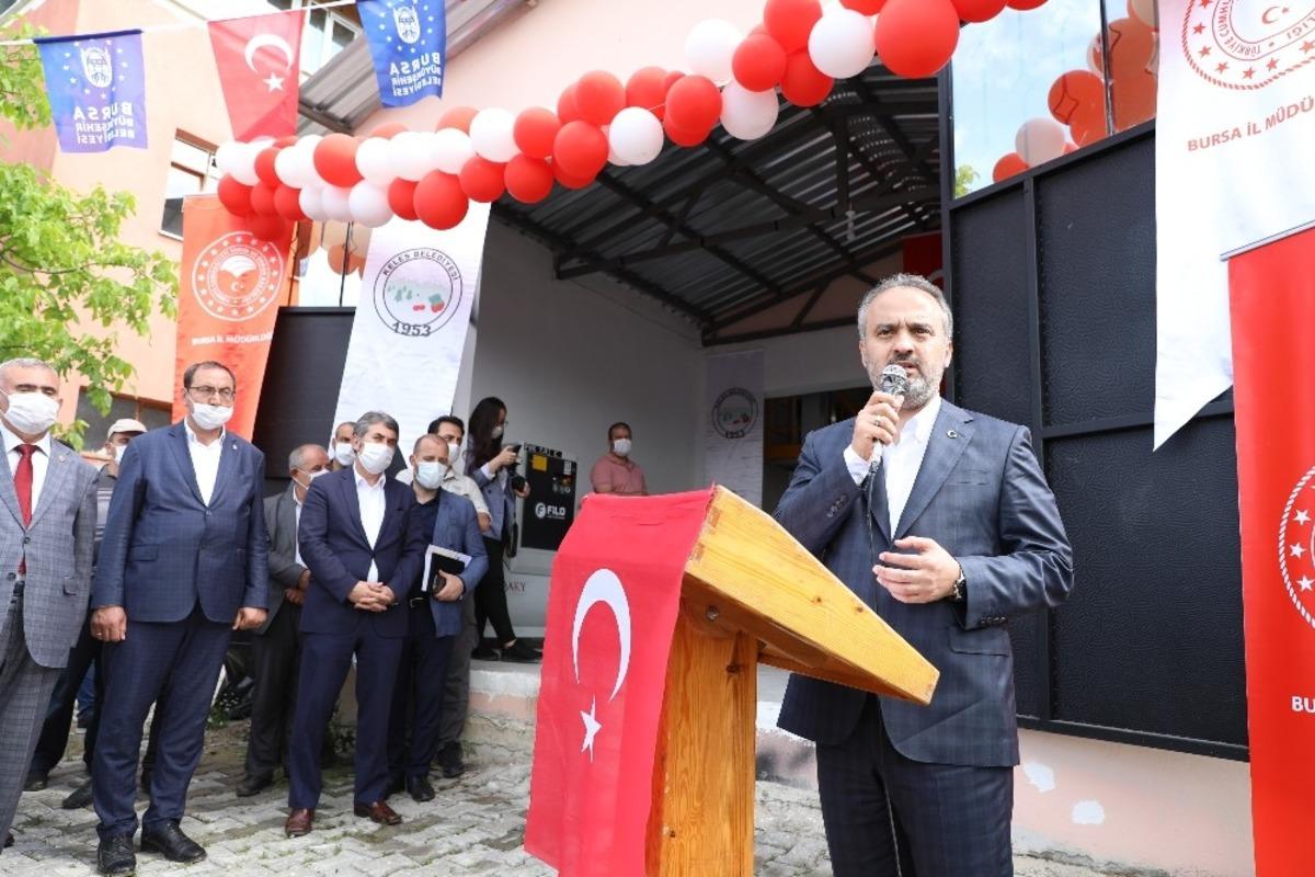B&uuml;y&uuml;kşehir afet mağduru k&ouml;yl&uuml;n&uuml;n yanında