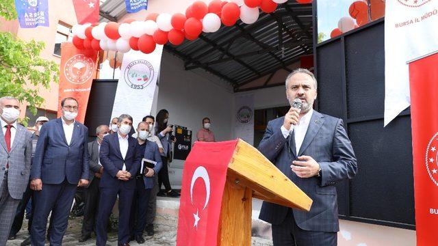 Büyükşehir afet mağduru köylünün yanında