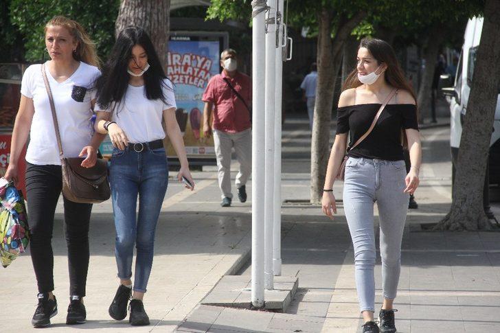 Adana'da vaka sayısı arttı! Gün boyu camilerden anonslar yapılıyor G4