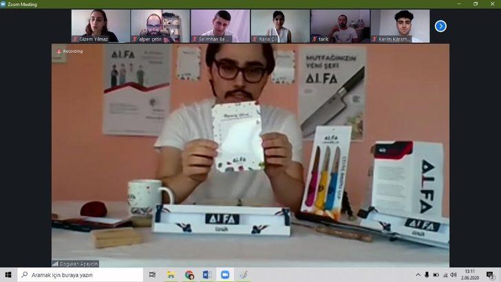 Öğrenciler bitirme projelerini online platformda sundu G2