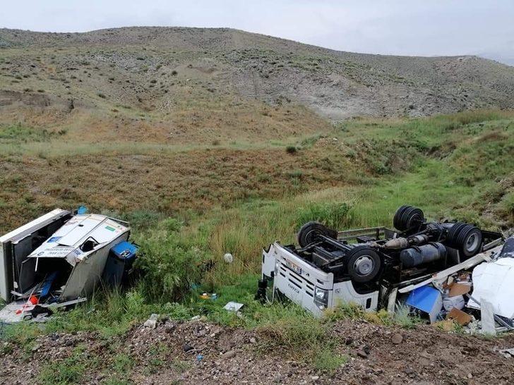 Nallıhan’da Solta Boğazında kamyonet takla attı: 2 yaralı G2