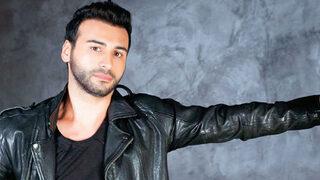 Emre Kaya yeni şarkısı için stüdyoya kapandı