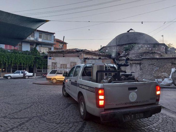 Akhisar’da haşereyle mücadele devam ediyor G4