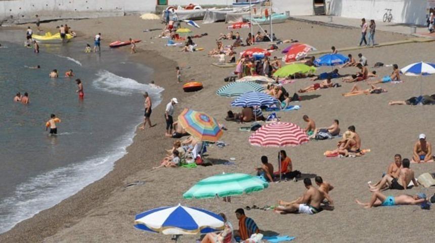 Giresun&rsquo;un plajları y&uuml;z&uuml;lebilir temizlikte