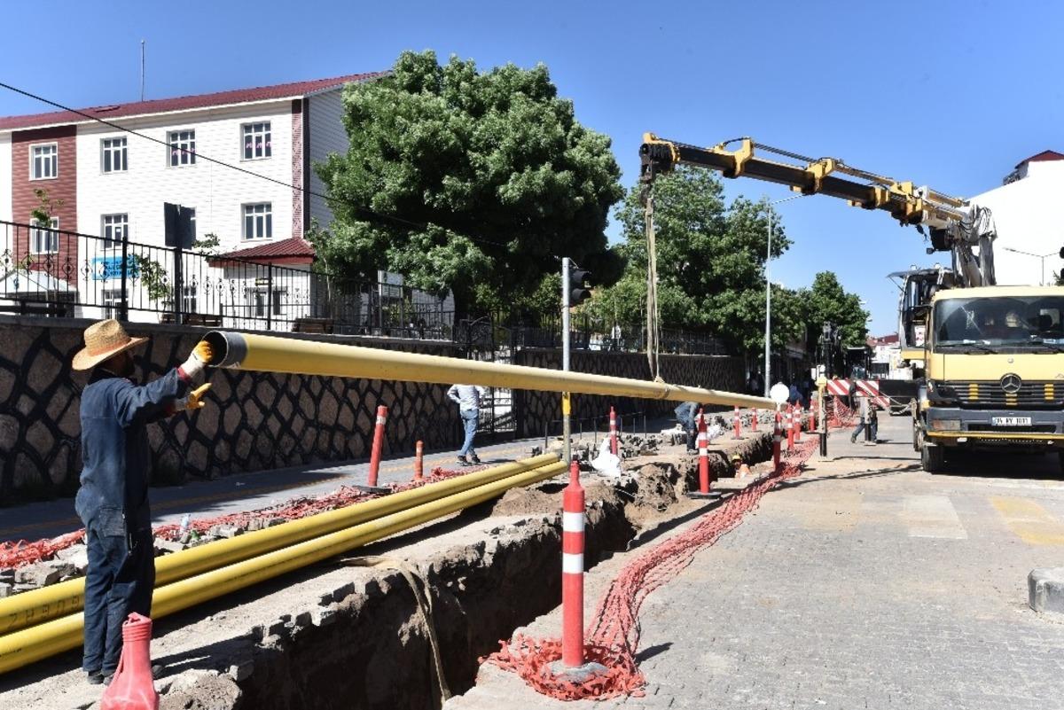 Ahlat&rsquo;ta doğalgaz &ccedil;alışmaları başladı
