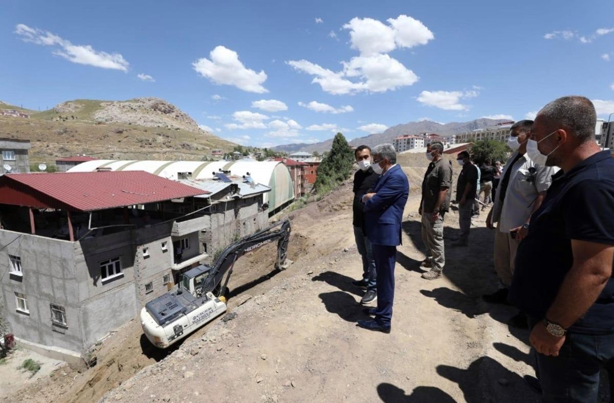 Vali Bilmez devam eden &ccedil;alışmaları inceledi