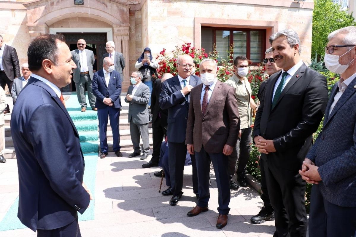 Vali &Ccedil;akır, Yozgat&rsquo;a veda etti