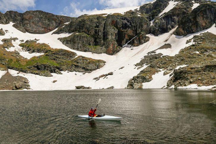Buzul göllerinde kano denemesi yaptılar G1