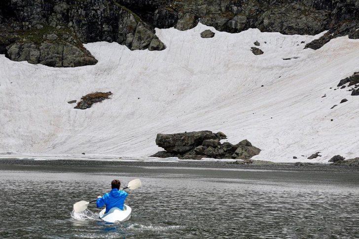 Buzul göllerinde kano denemesi yaptılar G2