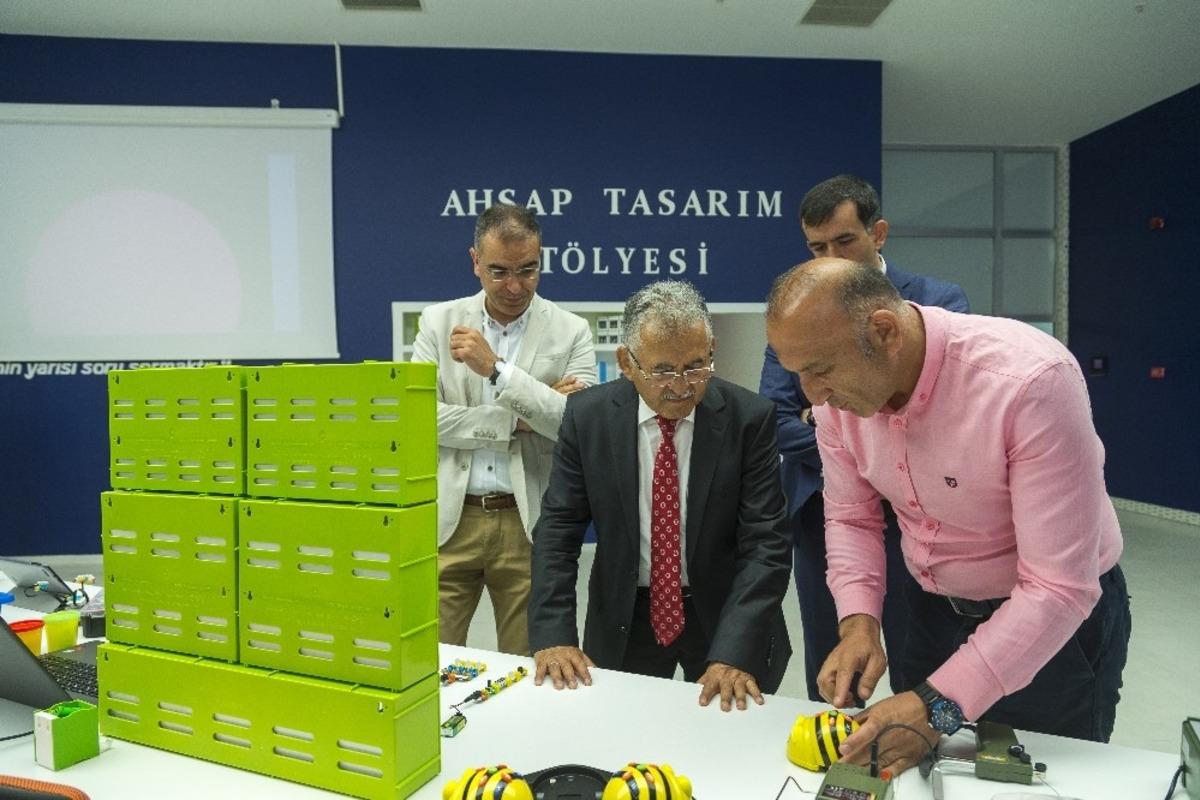 Kayseri Bilim Merkezi yeniden ziyaret&ccedil;ilerine a&ccedil;ılıyor