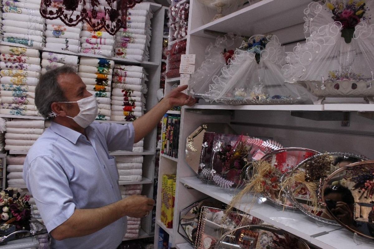 D&uuml;ğ&uuml;n sekt&ouml;r&uuml; esnafı umutla bekliyor
